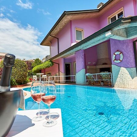 Hotel Villa Lilla Desenzano del Garda Exterior foto